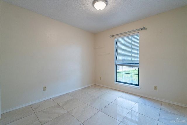 7508 N 22nd Street, Mcallen, TX 78504