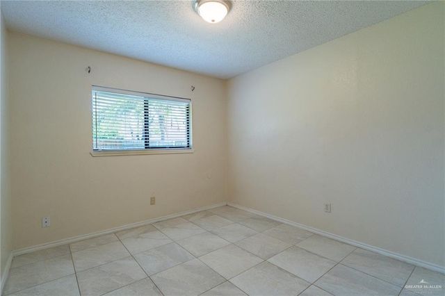 7508 N 22nd Street, Mcallen, TX 78504