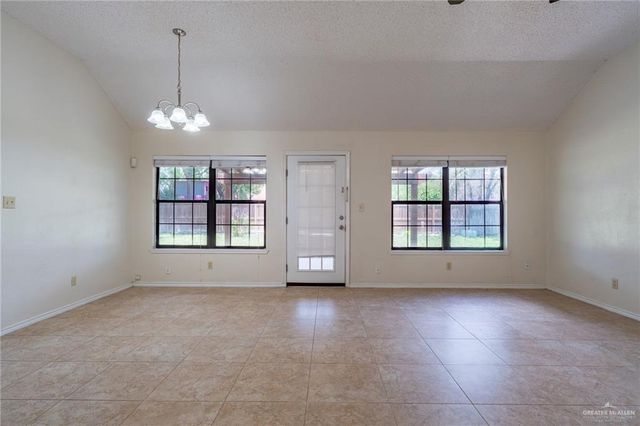 7508 N 22nd Street, Mcallen, TX 78504