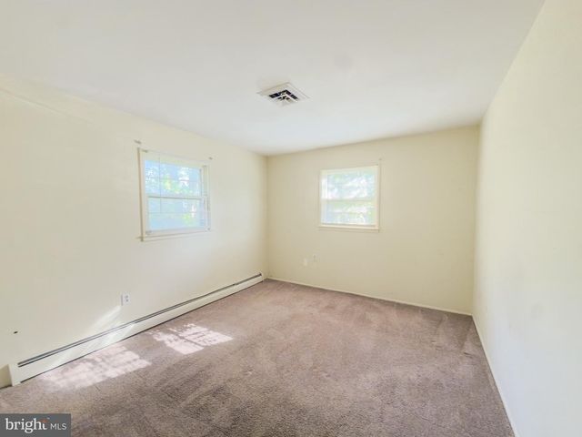 4509 HAMILTON DR, Woodbridge, VA 22193