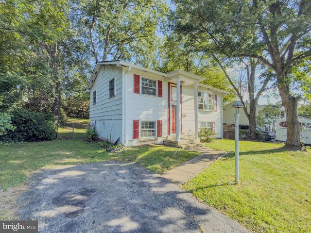 4509 HAMILTON DR, Woodbridge, VA 22193