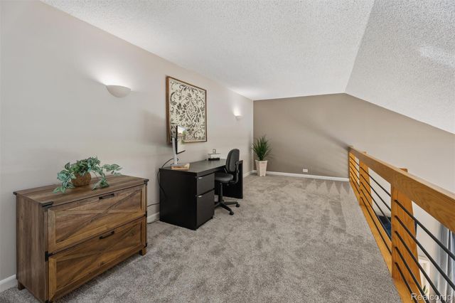 37484 N Laurel Park Drive, Livonia, MI 48152