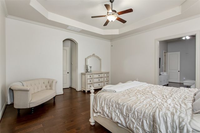 200 San Bernard Drive, Irving, TX 75039