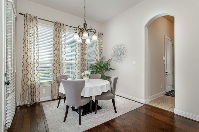 200 San Bernard Drive, Irving, TX 75039