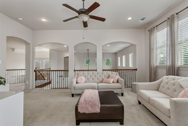 200 San Bernard Drive, Irving, TX 75039
