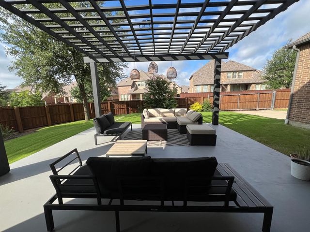 200 San Bernard Drive, Irving, TX 75039