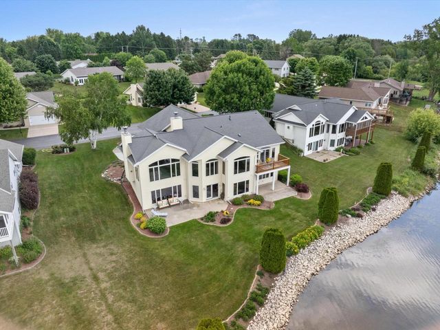 1505 Blue Heron DRIVE, Two Rivers, WI 54241