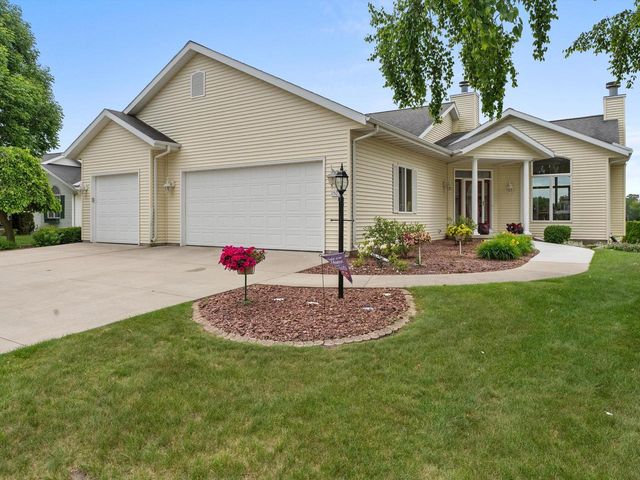 1505 Blue Heron DRIVE, Two Rivers, WI 54241