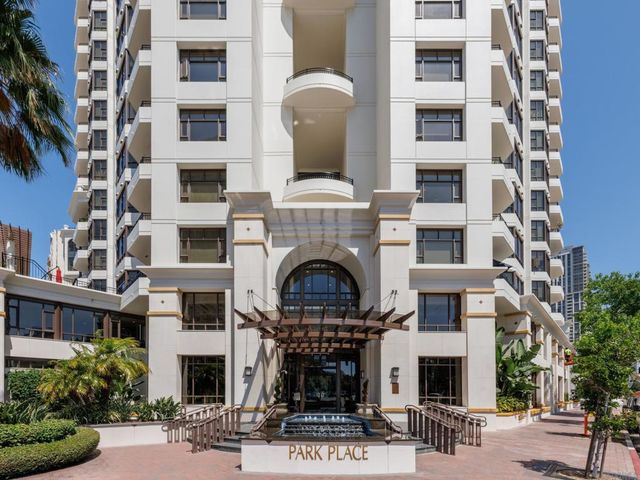 700 W Harbor Dr 202, San Diego, CA 92101