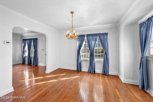 3215 Goddard Road, Toledo, OH 43606