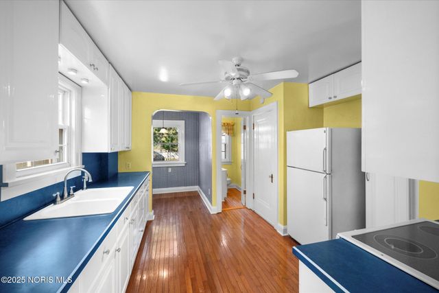 3215 Goddard Road, Toledo, OH 43606