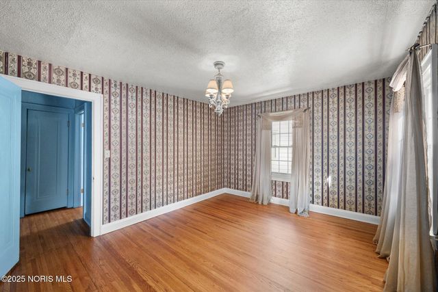 3215 Goddard Road, Toledo, OH 43606