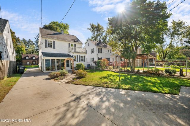 3215 Goddard Road, Toledo, OH 43606