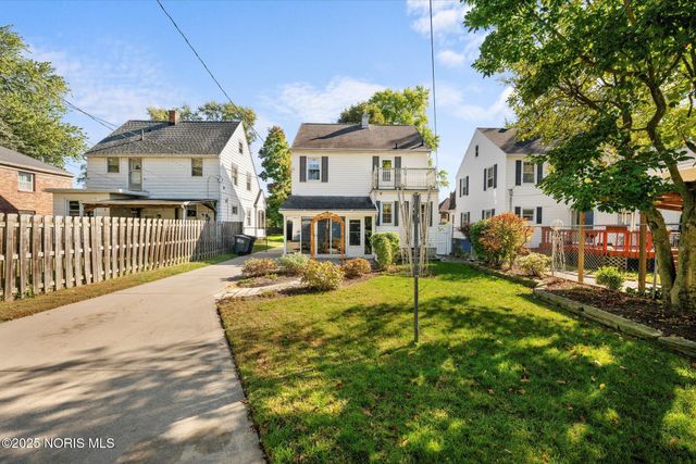 3215 Goddard Road, Toledo, OH 43606