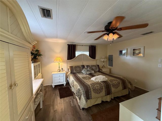 50 N BOBWHITE ROAD, Wildwood, FL 34785