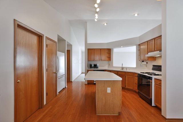 4638 Mossrock Drive, Hilliard, OH 43026