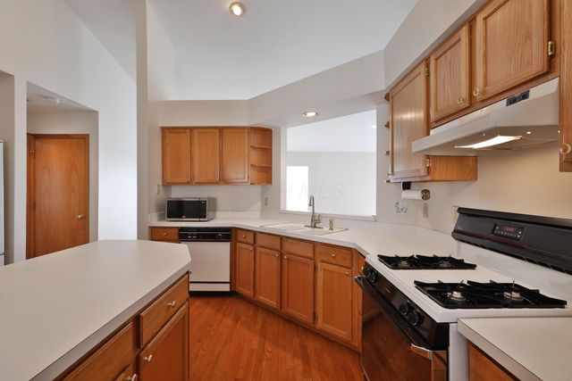 4638 Mossrock Drive, Hilliard, OH 43026