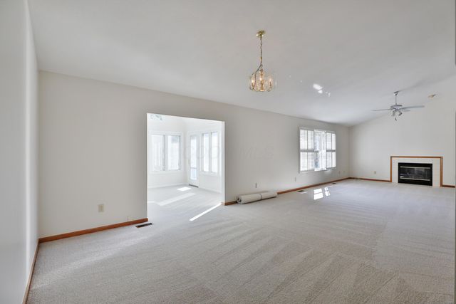 4638 Mossrock Drive, Hilliard, OH 43026