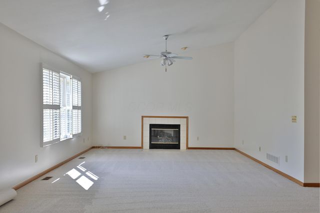 4638 Mossrock Drive, Hilliard, OH 43026