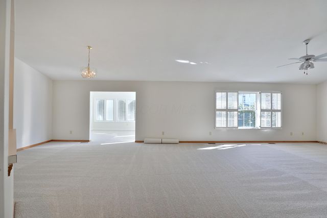 4638 Mossrock Drive, Hilliard, OH 43026