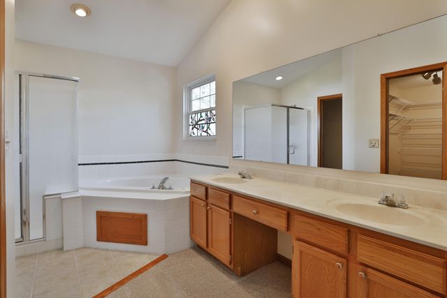 4638 Mossrock Drive, Hilliard, OH 43026