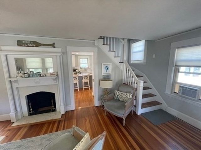 201 Samoset Av Winter Rntl, Hull, MA 02045