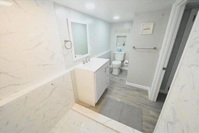 201 Samoset Av Winter Rntl, Hull, MA 02045
