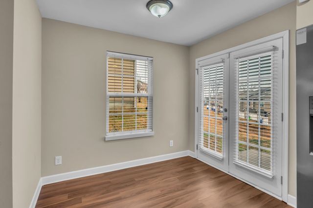 612 Bradburn Village Cir, Antioch, TN 37013