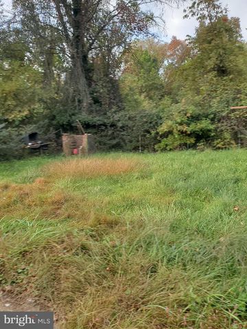 2022 RAY LEONARD RD, Landover, MD 20785