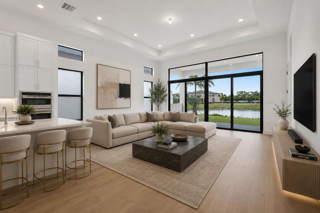 9724 JUNIPER BAY Avenue, Boca Raton, FL 33434
