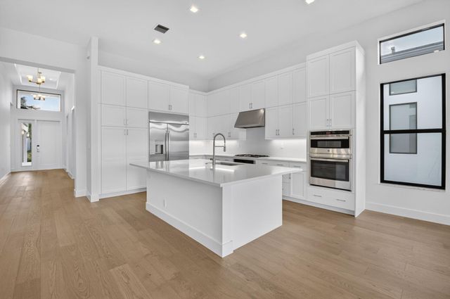 9724 JUNIPER BAY Avenue, Boca Raton, FL 33434