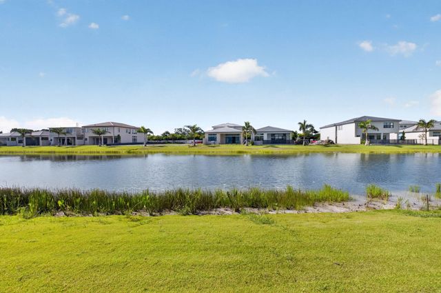 9724 JUNIPER BAY Avenue, Boca Raton, FL 33434