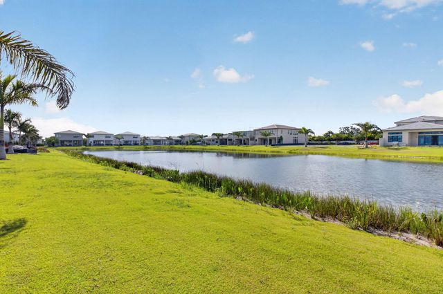 9724 JUNIPER BAY Avenue, Boca Raton, FL 33434