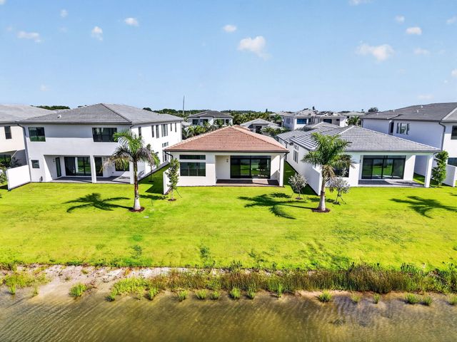 9724 JUNIPER BAY Avenue, Boca Raton, FL 33434