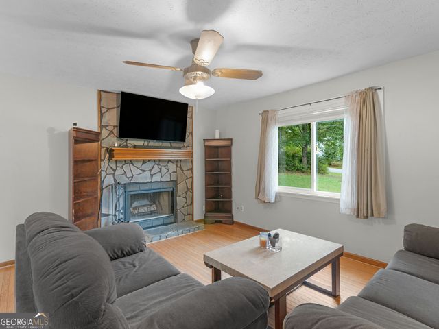 2065 Gum Creek Lane, Loganville, GA 30052