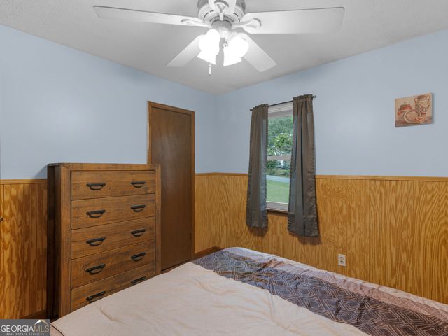 2065 Gum Creek Lane, Loganville, GA 30052