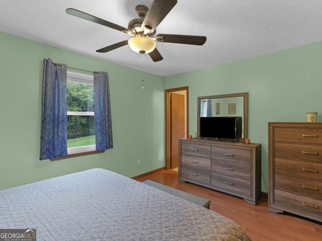 2065 Gum Creek Lane, Loganville, GA 30052