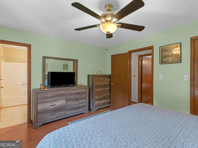 2065 Gum Creek Lane, Loganville, GA 30052