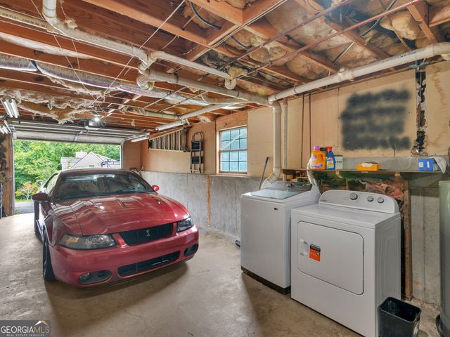 2065 Gum Creek Lane, Loganville, GA 30052