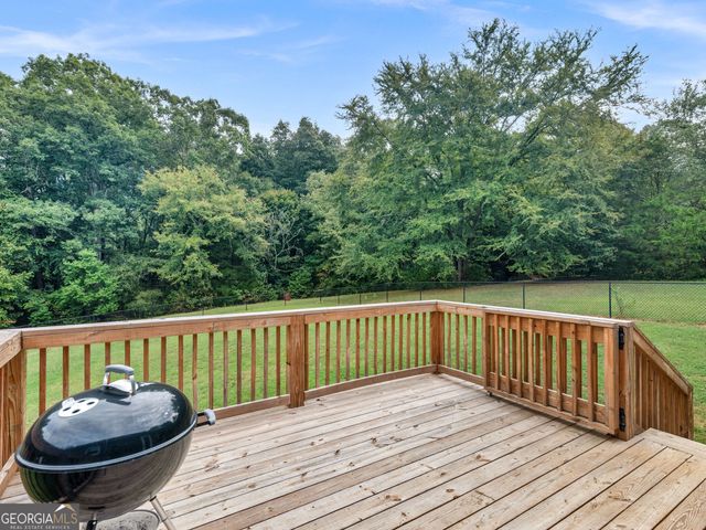 2065 Gum Creek Lane, Loganville, GA 30052