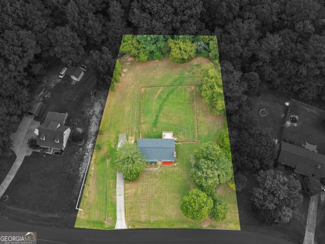 2065 Gum Creek Lane, Loganville, GA 30052