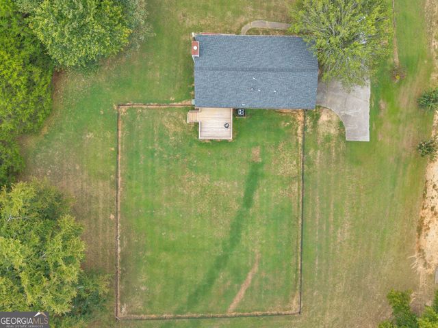 2065 Gum Creek Lane, Loganville, GA 30052