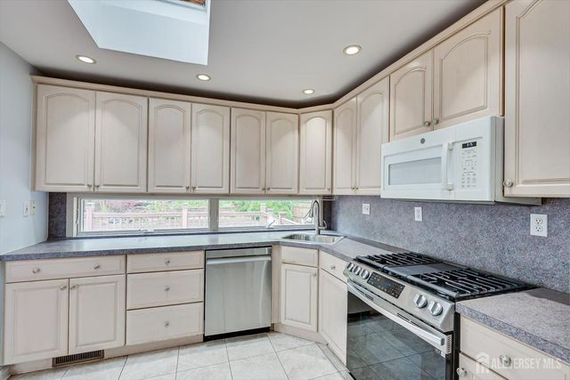 3229 Clark Lane, South Plainfield, NJ 07080
