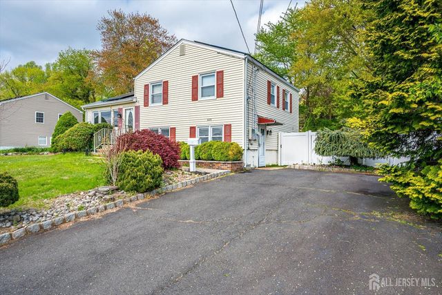 3229 Clark Lane, South Plainfield, NJ 07080