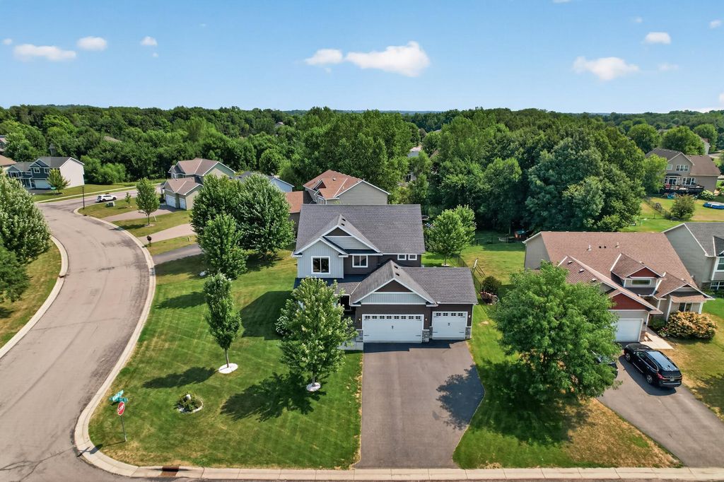625 Kadler Avenue NE, Hanover, MN 55341 — exterior