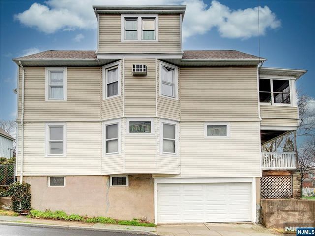 140 Westervelt Avenue, Hawthorne, NJ 07506