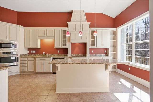 103 Oak Crest Circle, Seneca, SC 29672