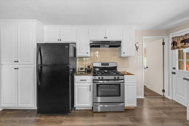 1017 W Rainbow Boulevard, Big Bear, CA 92314
