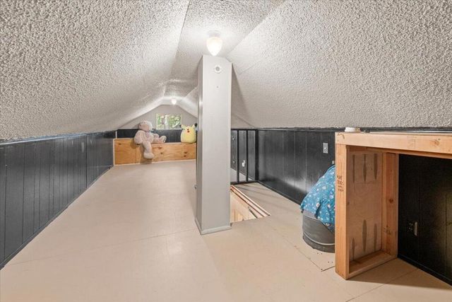 1017 W Rainbow Boulevard, Big Bear, CA 92314