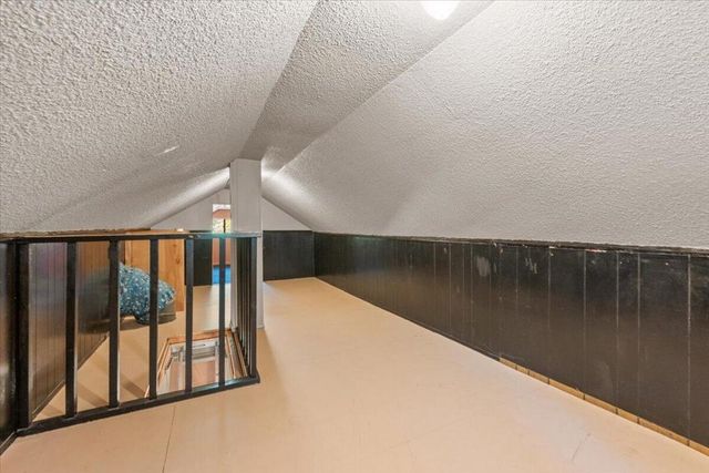 1017 W Rainbow Boulevard, Big Bear, CA 92314